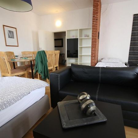 Moderne Studio Apartments Und 120Qm Wohnungen In Oberhausen, Ideal Fuer Geschaeftsreisende Und Monteure 오버하우젠 외부 사진