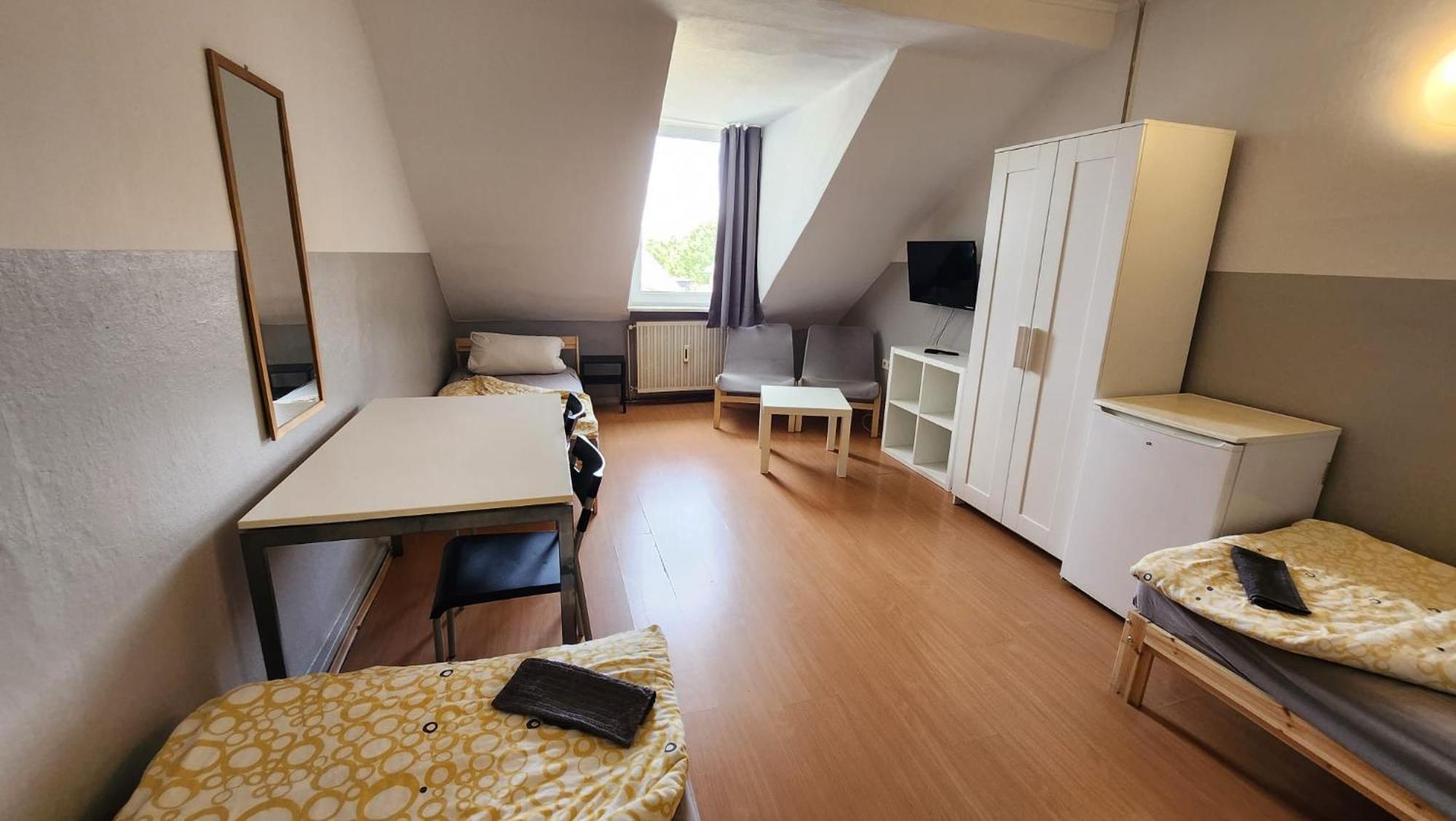 Moderne Studio Apartments Und 120Qm Wohnungen In Oberhausen, Ideal Fuer Geschaeftsreisende Und Monteure 오버하우젠 외부 사진