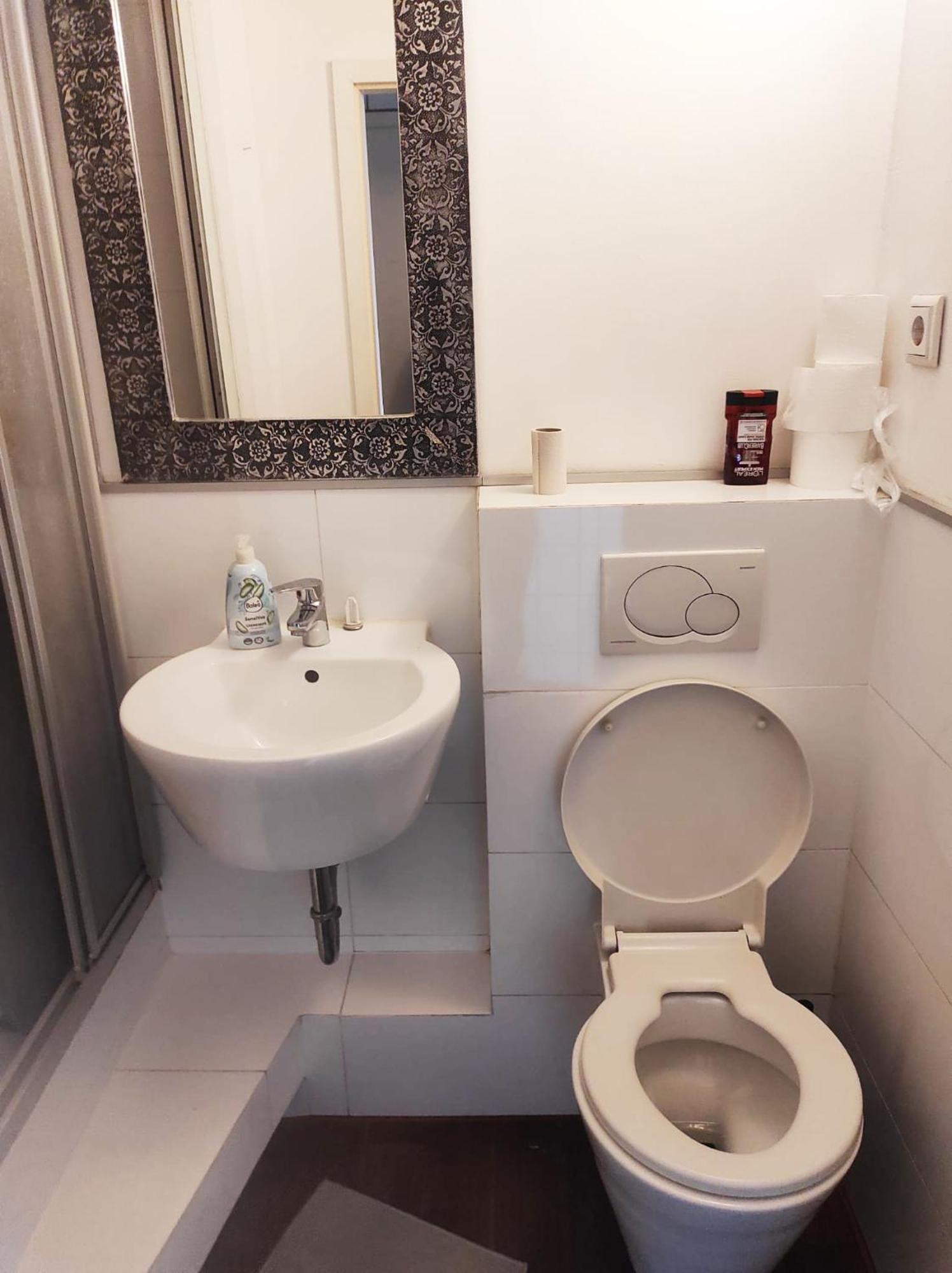 Moderne Studio Apartments Und 120Qm Wohnungen In Oberhausen, Ideal Fuer Geschaeftsreisende Und Monteure 오버하우젠 외부 사진