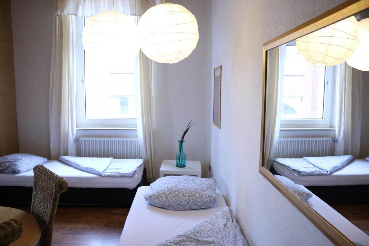 Moderne Studio Apartments Und 120Qm Wohnungen In Oberhausen, Ideal Fuer Geschaeftsreisende Und Monteure 오버하우젠 외부 사진