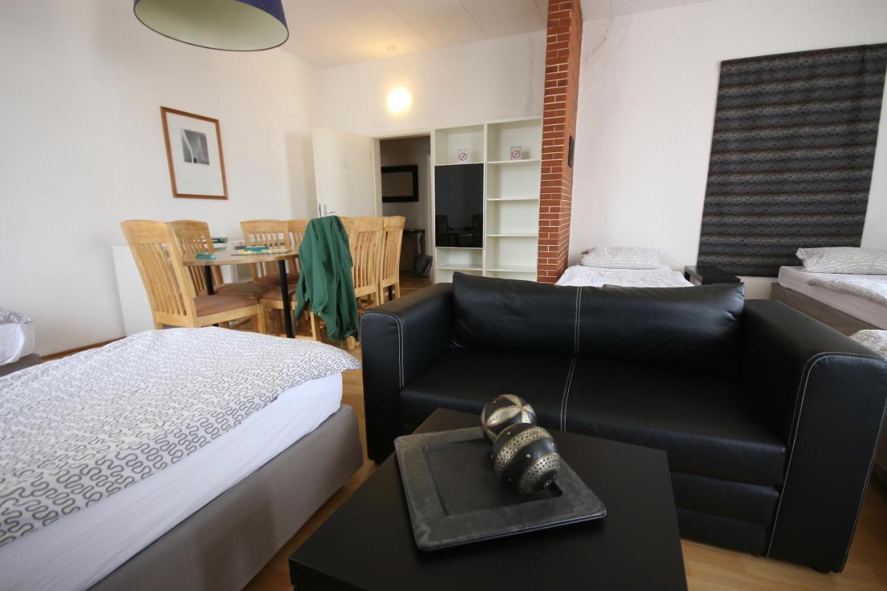 Moderne Studio Apartments Und 120Qm Wohnungen In Oberhausen, Ideal Fuer Geschaeftsreisende Und Monteure 오버하우젠 외부 사진