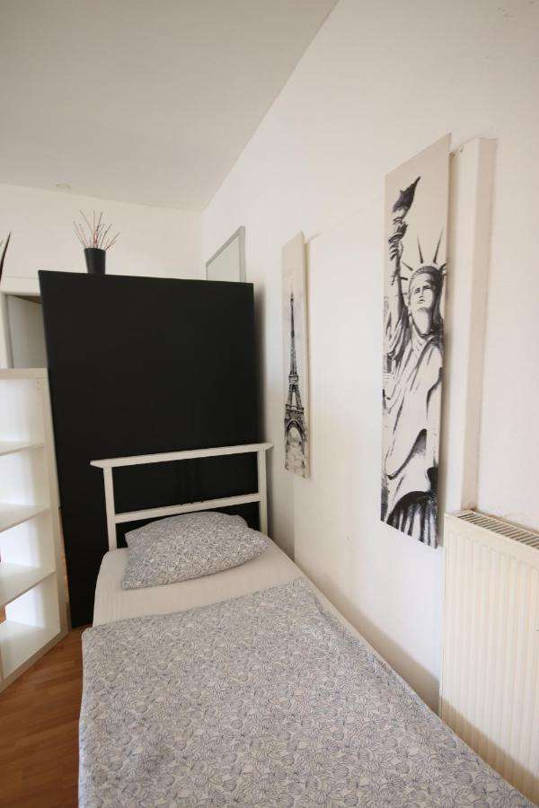Moderne Studio Apartments Und 120Qm Wohnungen In Oberhausen, Ideal Fuer Geschaeftsreisende Und Monteure 오버하우젠 외부 사진