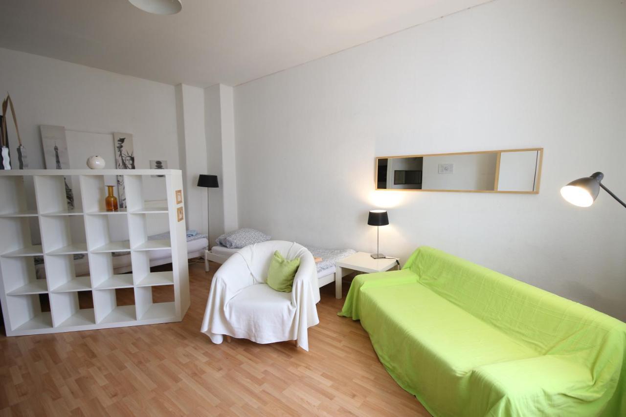 Moderne Studio Apartments Und 120Qm Wohnungen In Oberhausen, Ideal Fuer Geschaeftsreisende Und Monteure 오버하우젠 외부 사진