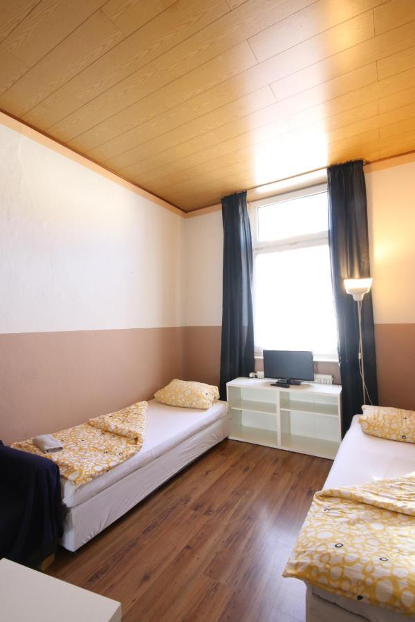 Moderne Studio Apartments Und 120Qm Wohnungen In Oberhausen, Ideal Fuer Geschaeftsreisende Und Monteure 오버하우젠 외부 사진