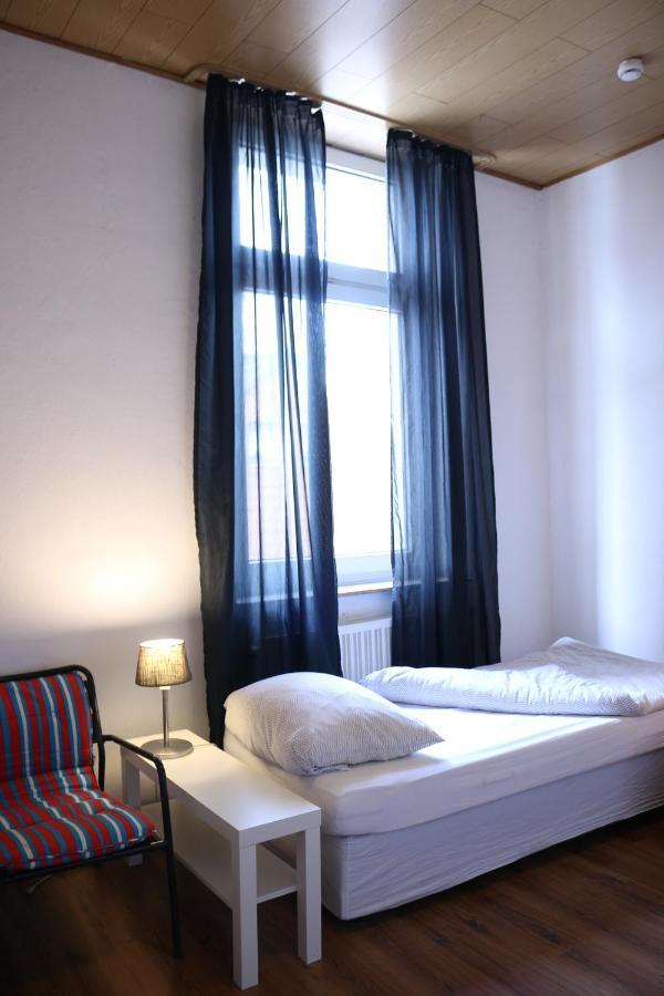 Moderne Studio Apartments Und 120Qm Wohnungen In Oberhausen, Ideal Fuer Geschaeftsreisende Und Monteure 오버하우젠 외부 사진