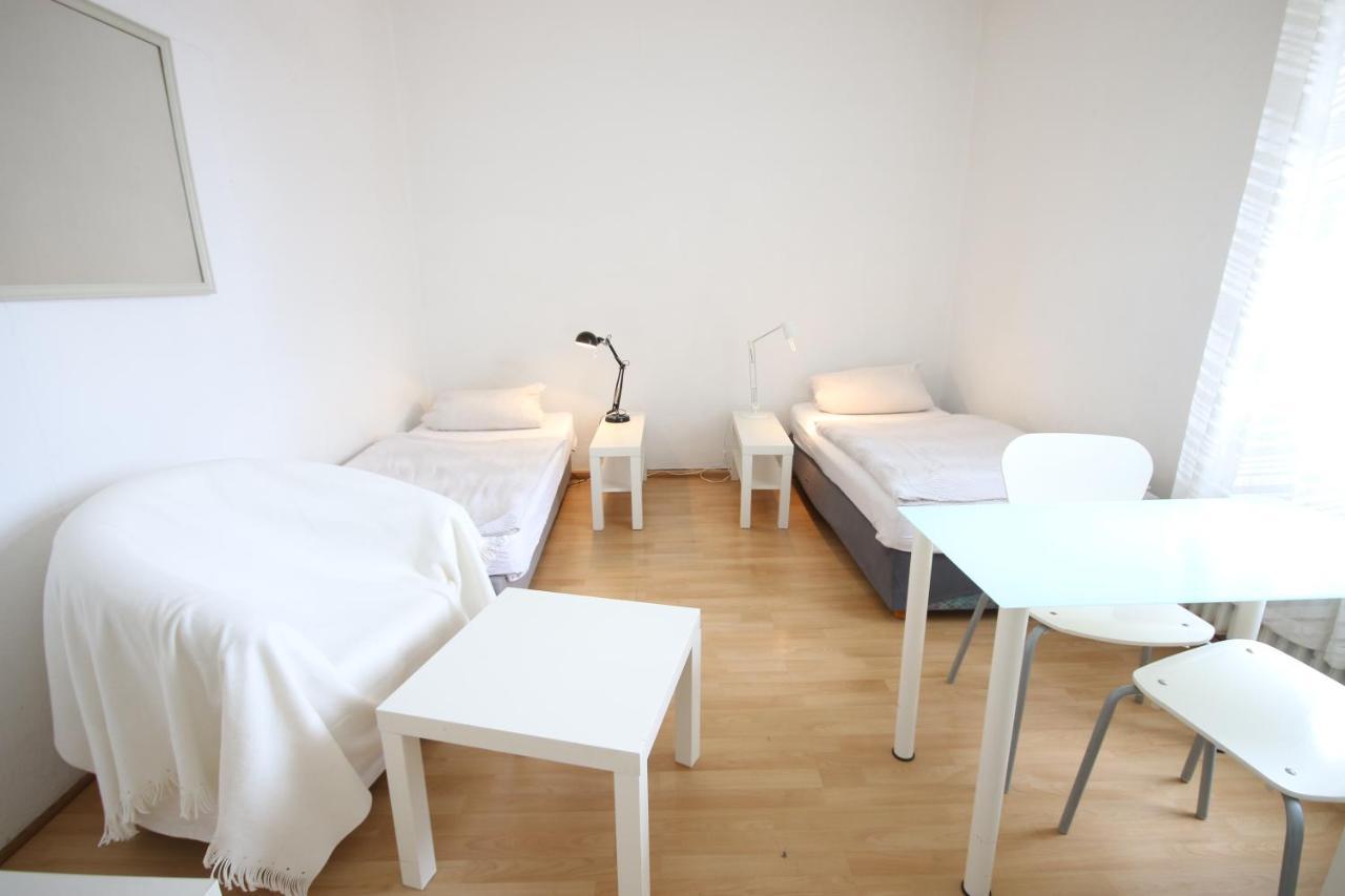 Moderne Studio Apartments Und 120Qm Wohnungen In Oberhausen, Ideal Fuer Geschaeftsreisende Und Monteure 오버하우젠 외부 사진
