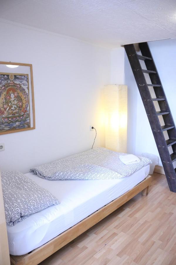 Moderne Studio Apartments Und 120Qm Wohnungen In Oberhausen, Ideal Fuer Geschaeftsreisende Und Monteure 오버하우젠 외부 사진