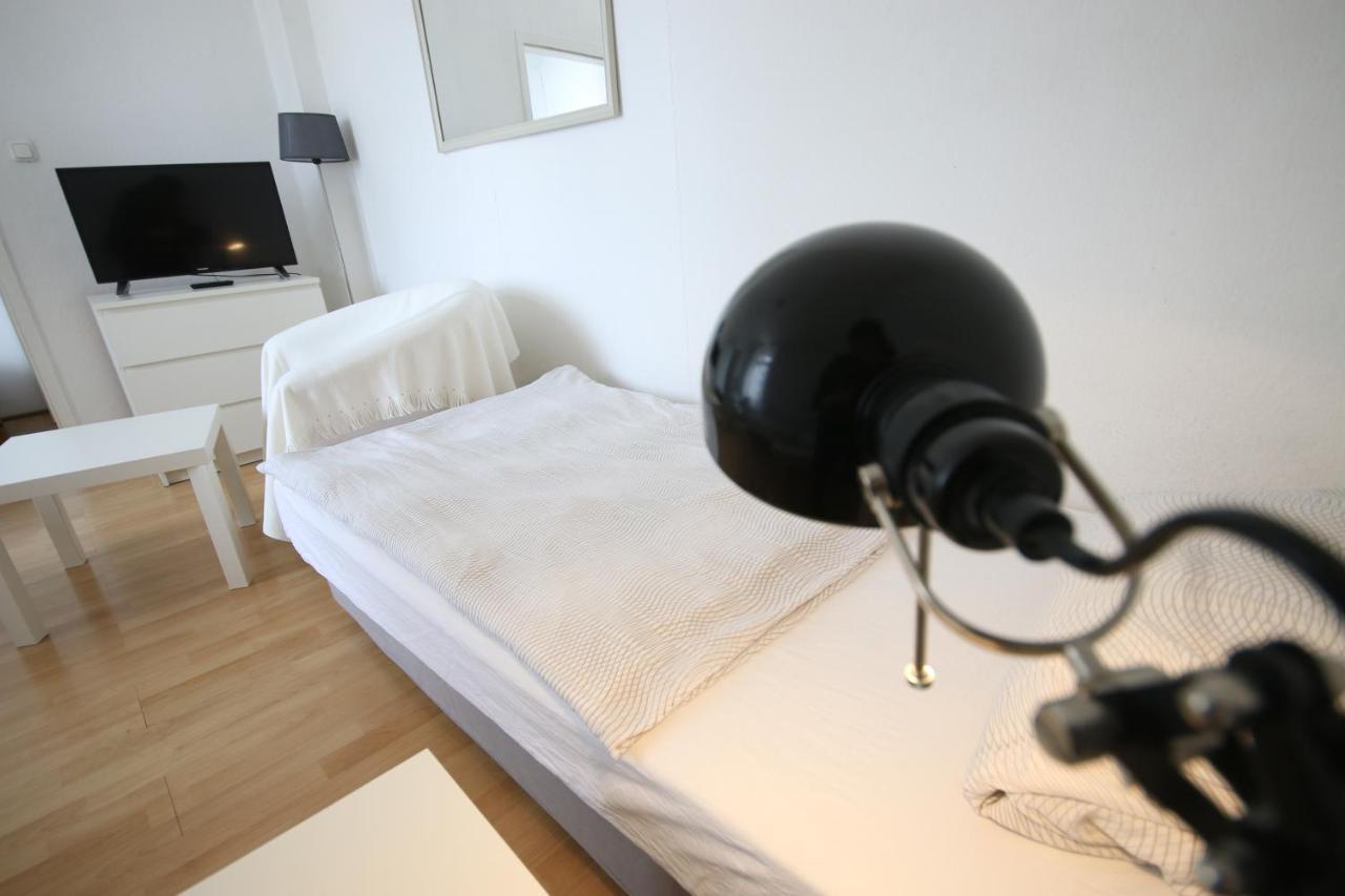 Moderne Studio Apartments Und 120Qm Wohnungen In Oberhausen, Ideal Fuer Geschaeftsreisende Und Monteure 오버하우젠 외부 사진